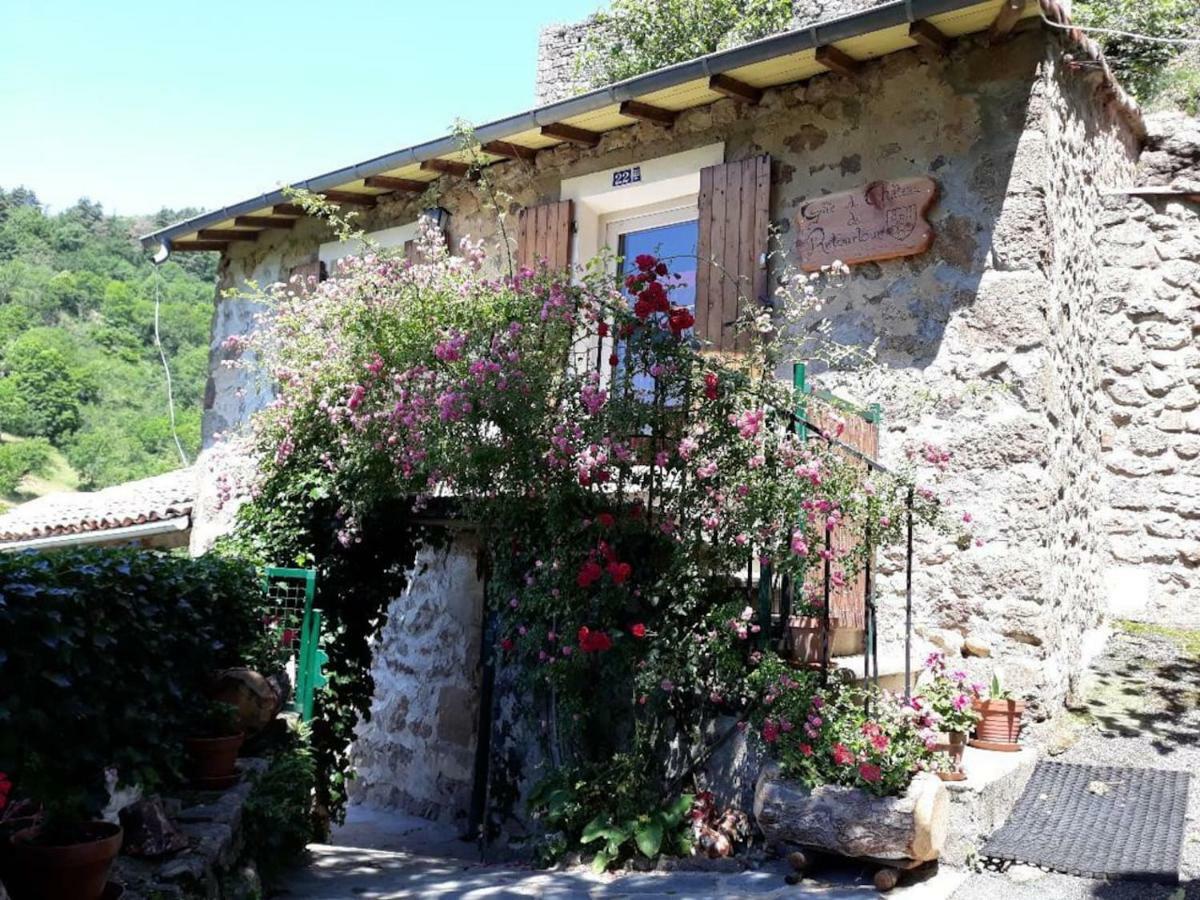 Gite Du Chateau De Retourtour Lamastre Exterior foto